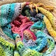 Kép 5/5 - Titkok kendője (Shawl of Secrets) fonalcsomag horgolás mintával